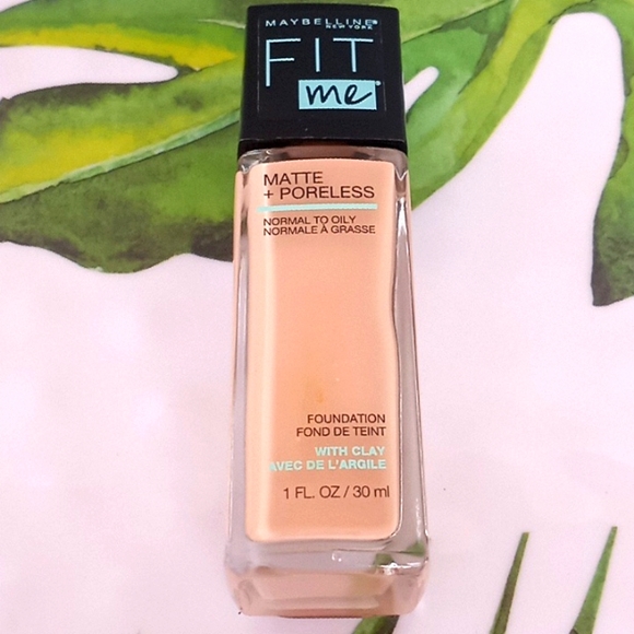Maybelline Fit me Matte + Poreless Foundation Natural Ivory  #112- 1 oz Bottle. - Picture 8 of 9